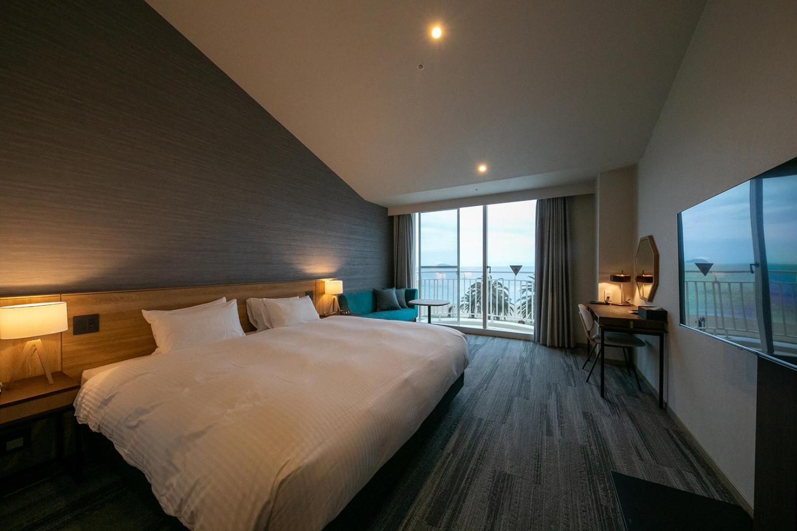โฮเต็ล แอนด์ รีสอร์ต ซันไชน์ ซะซันเซะโตะ Hotel Suo-Oshima ภายนอก รูปภาพ
