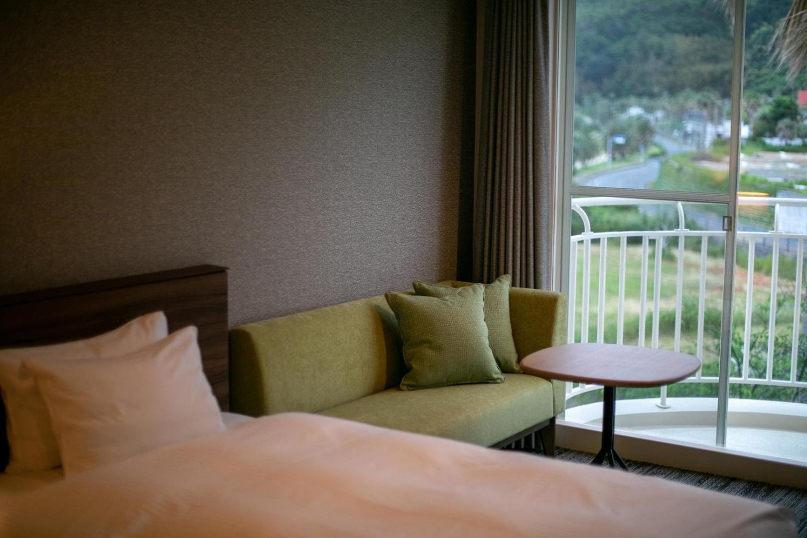 โฮเต็ล แอนด์ รีสอร์ต ซันไชน์ ซะซันเซะโตะ Hotel Suo-Oshima ภายนอก รูปภาพ