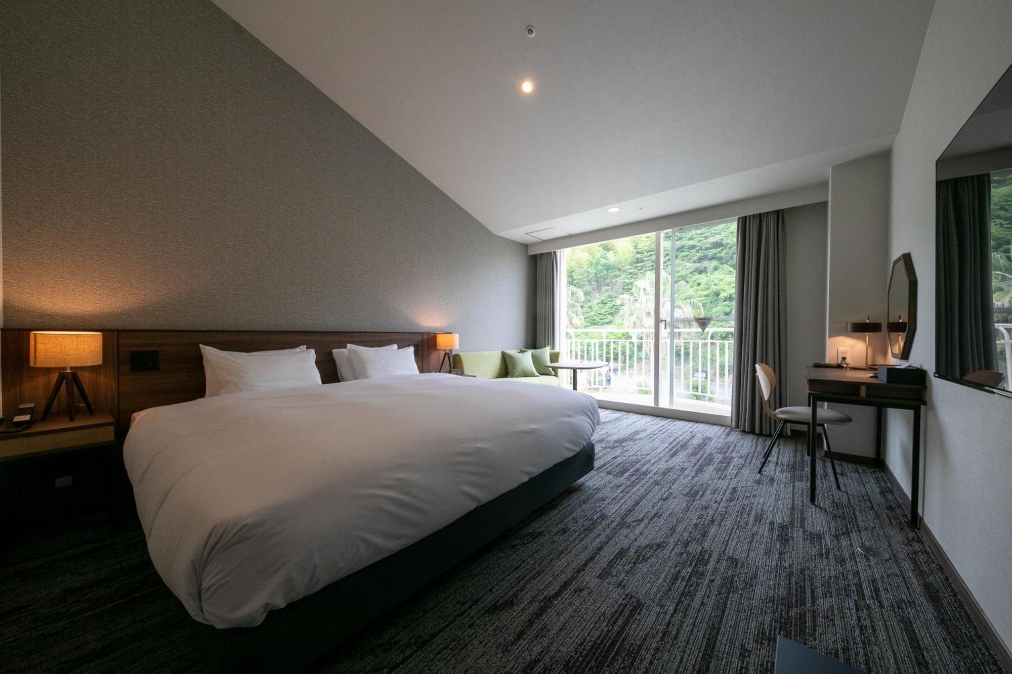 โฮเต็ล แอนด์ รีสอร์ต ซันไชน์ ซะซันเซะโตะ Hotel Suo-Oshima ภายนอก รูปภาพ