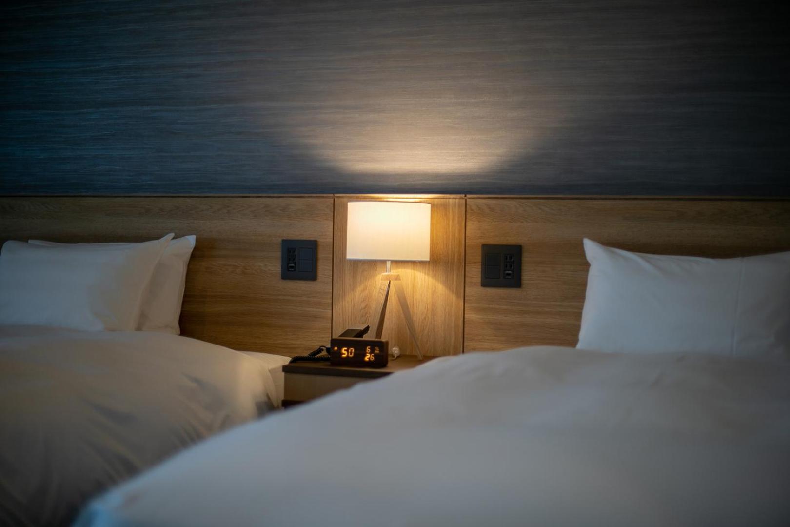 โฮเต็ล แอนด์ รีสอร์ต ซันไชน์ ซะซันเซะโตะ Hotel Suo-Oshima ห้อง รูปภาพ